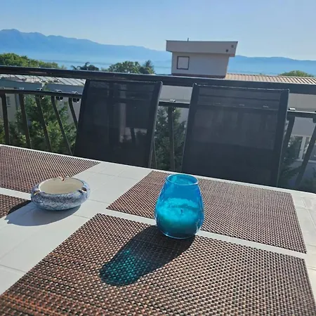 Apartment Lion